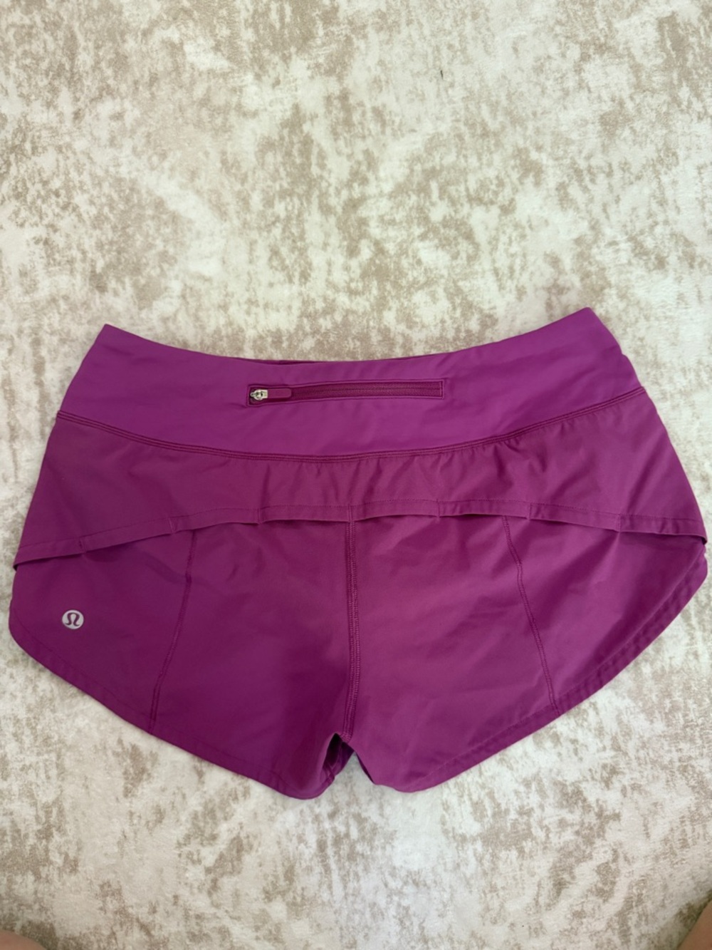 Lululemon Speed Up Shorts Low Rise 2.5” Size 4 Purple - Picture 2 of 4